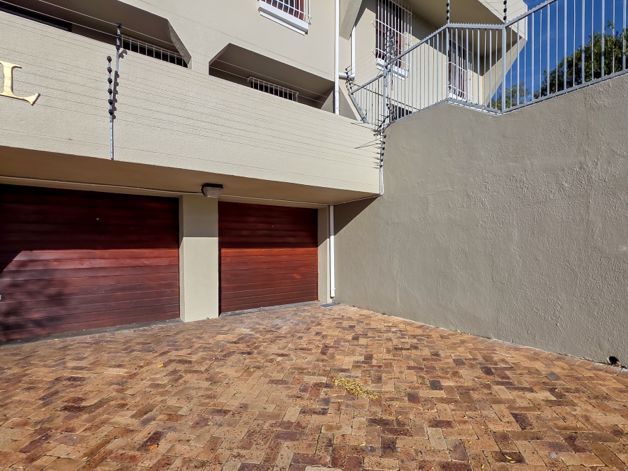 3 Bedroom Property for Sale in Zonnebloem Western Cape